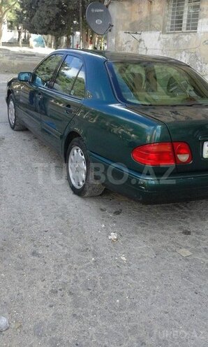 Mercedes E 240 1998, 250,000 km - 2.4 л - Bakı