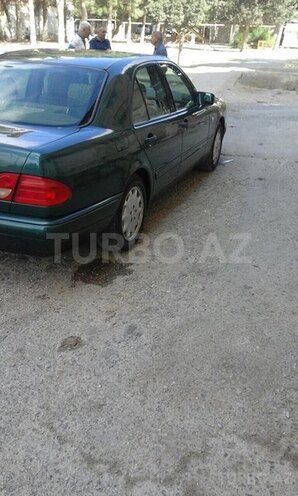 Mercedes E 240 1998, 250,000 km - 2.4 л - Bakı