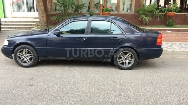 Mercedes C 180 1994, 324,000 km - 1.8 l - Qusar