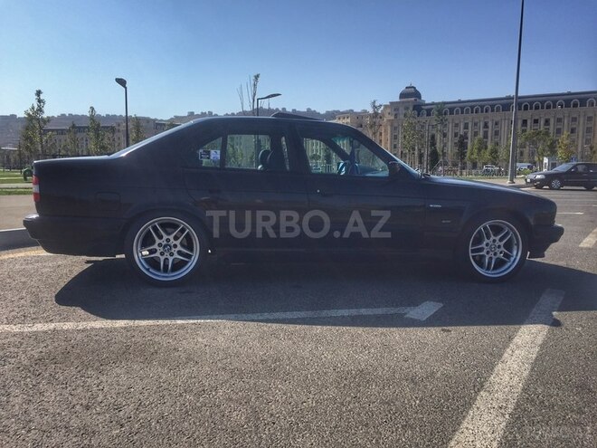 BMW 528 1995, 222,000 km - 2.8 l - Bakı
