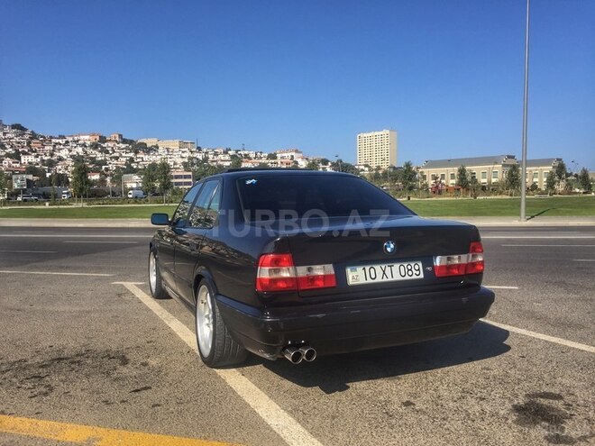 BMW 528 1995, 222,000 km - 2.8 l - Bakı