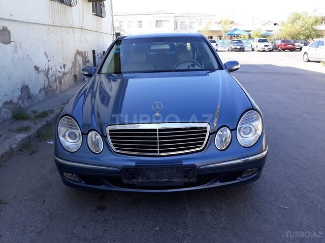 Mercedes E 320 2004, 140,606 km - 3.2 l - Bakı