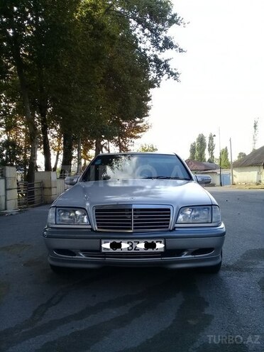 Mercedes C 220 1998, 159,000 km - 2.2 л - İsmayıllı