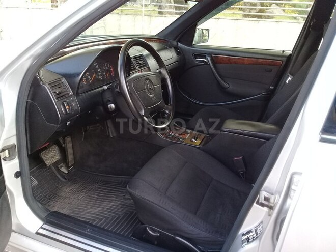 Mercedes C 220 1998, 159,000 km - 2.2 л - İsmayıllı