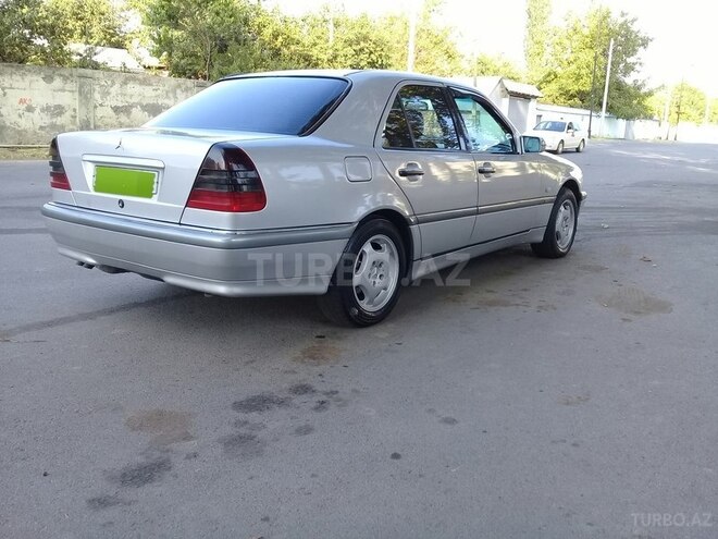 Mercedes C 220 1998, 159,000 km - 2.2 л - İsmayıllı