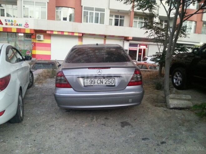 Mercedes E 220 2005, 257,190 km - 2.2 l - Bakı