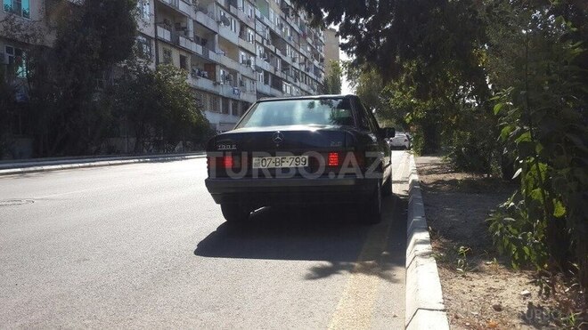 Mercedes 190 1992, 300,000 km - 2.0 л - Bakı