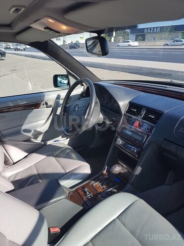 Mercedes C 240 2000, 156,100 km - 2.4 l - Bakı