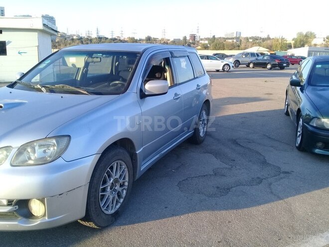 Mitsubishi Airtrek 2002, 327,918 km - 2.0 l - Bakı