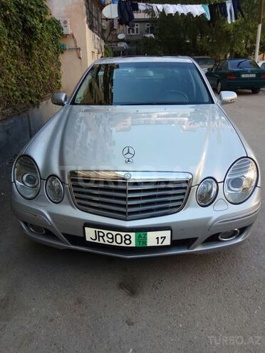Mercedes E 220 2006, 246,000 km - 2.2 л - Bakı