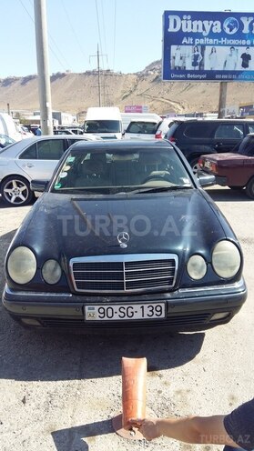 Mercedes E 320 1999, 290,000 km - 3.2 l - Bakı