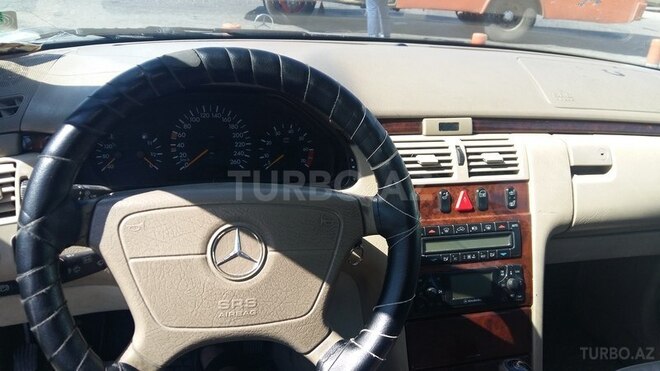 Mercedes E 320 1999, 290,000 km - 3.2 l - Bakı