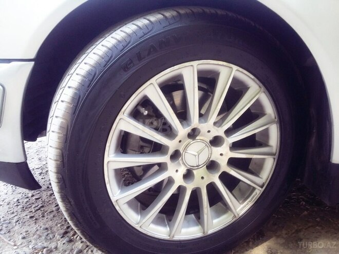 Mercedes E 240 1998, 319,000 km - 2.4 l - Mingəçevir