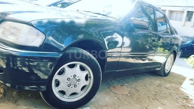Mercedes C 220 1996, 520,450 km - 2.2 л - Saatlı