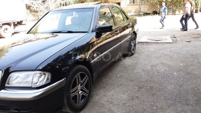 Mercedes C 180 1999, 138,280 km - 1.8 l - Gəncə
