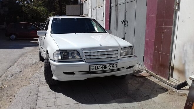 Mercedes C 230 1997, 218,600 km - 2.3 l - Bakı