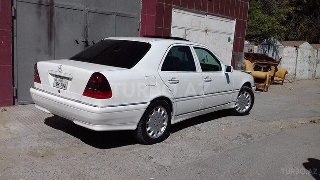 Mercedes C 230 1997, 218,600 km - 2.3 l - Bakı