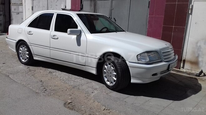 Mercedes C 230 1997, 218,600 km - 2.3 l - Bakı