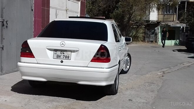 Mercedes C 230 1997, 218,600 km - 2.3 l - Bakı