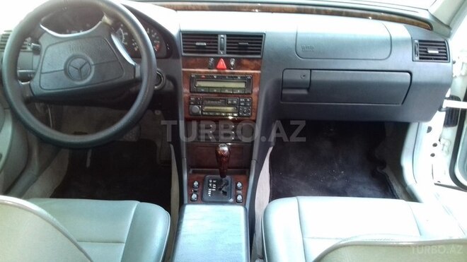 Mercedes C 230 1997, 218,600 km - 2.3 l - Bakı