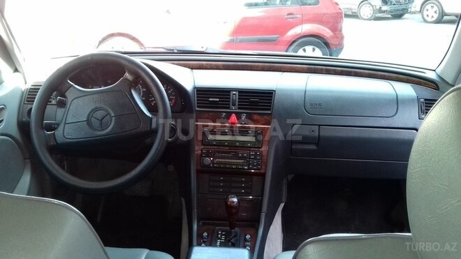 Mercedes C 230 1997, 218,600 km - 2.3 l - Bakı