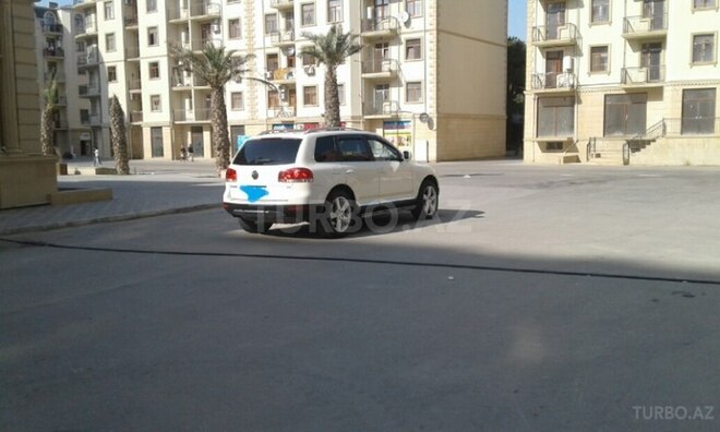 Volkswagen Touareg 2005, 187,936 km - 3.2 л - Bakı