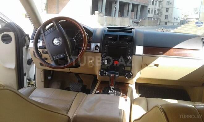 Volkswagen Touareg 2005, 187,936 km - 3.2 л - Bakı