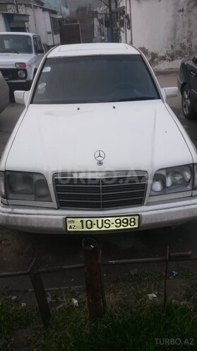 Mercedes E 220 1994, 235,000 km - 2.2 l - Bakı