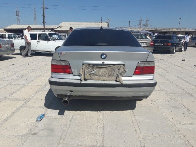 BMW 325 1997, 400,000 km - 2.5 l - Bakı