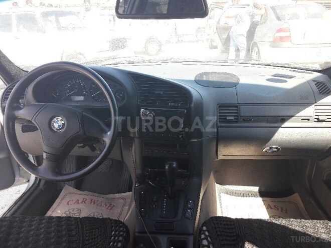 BMW 325 1997, 400,000 km - 2.5 l - Bakı