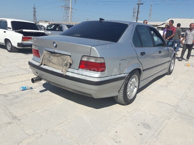 BMW 325 1997, 400,000 km - 2.5 l - Bakı