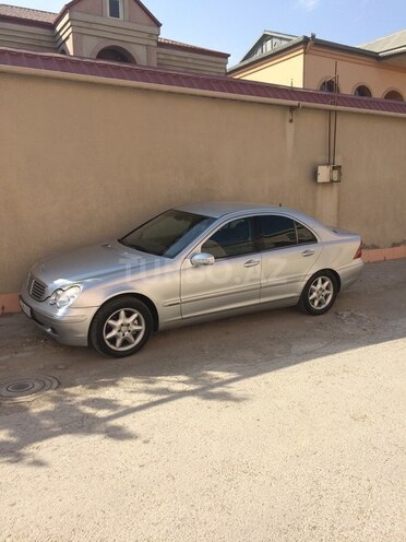 Mercedes C 240 2001, 187,000 km - 2.4 l - Bakı