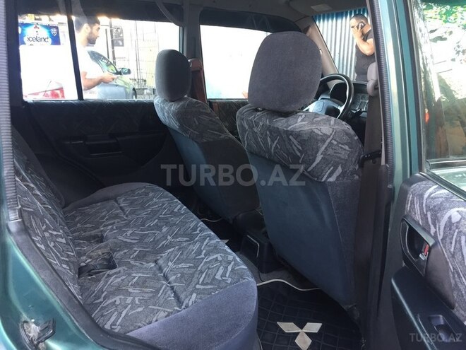 Mitsubishi Pajero io 1999, 200,000 km - 1.8 л - Bakı
