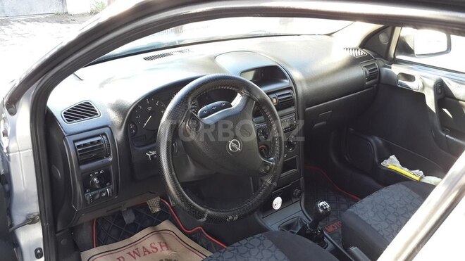 Opel Astra 2001, 241,000 km - 2.0 л - Bakı