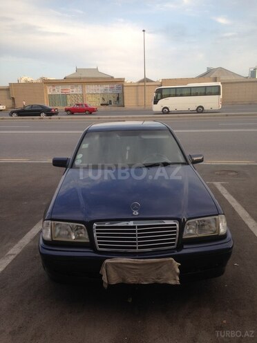 Mercedes C 220 2000, 152,090 km - 2.2 l - Bakı
