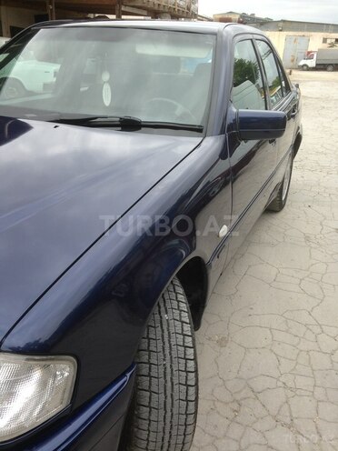 Mercedes C 220 2000, 152,090 km - 2.2 l - Bakı