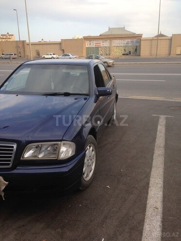 Mercedes C 220 2000, 152,090 km - 2.2 l - Bakı