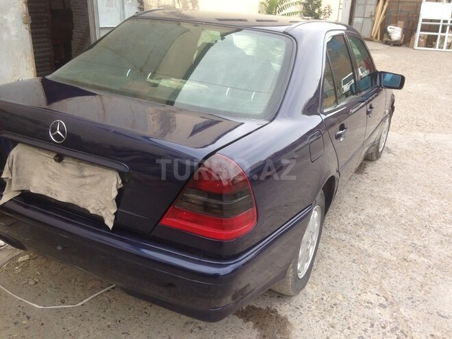 Mercedes C 220 2000, 152,090 km - 2.2 l - Bakı