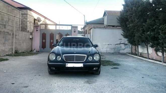 Mercedes E 240 2000, 285 km - 2.6 l - Bakı