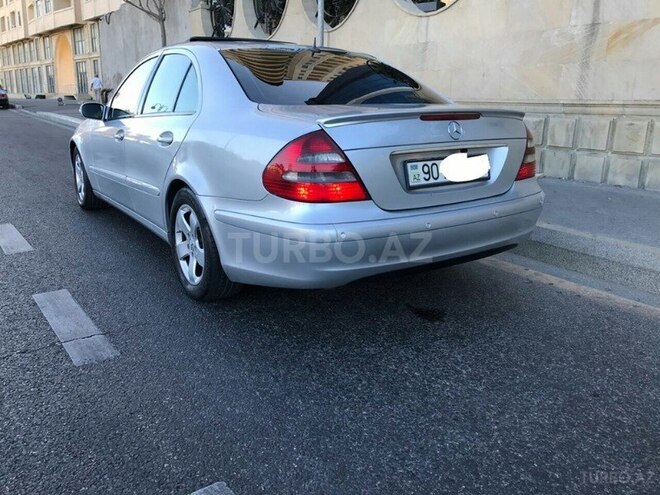 Mercedes E 220 2003, 270,000 km - 2.2 l - Bakı