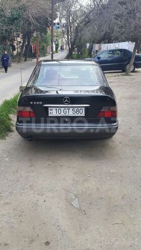Mercedes E 220 1993, 350,000 km - 2.2 l - Bakı