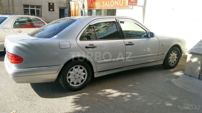 Mercedes E 200 1997, 240,000 km - 0.2 л - Bakı
