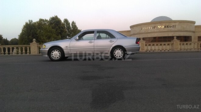 Mercedes C 200 1997, 300,058 km - 2.0 l - Bakı
