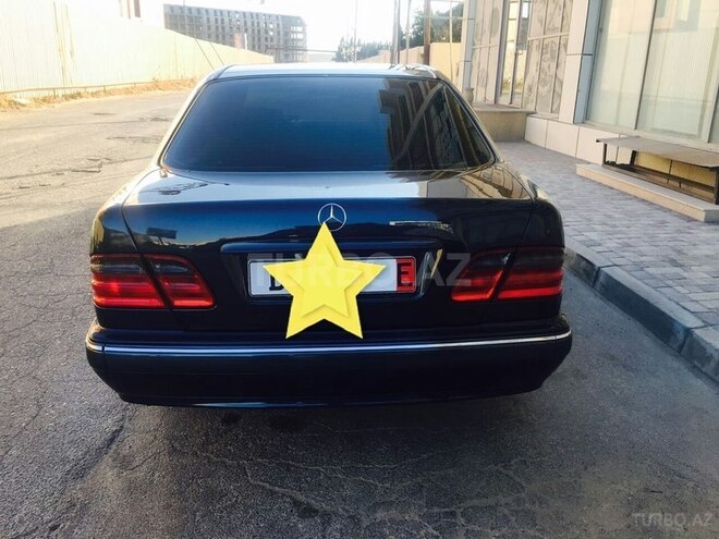 Mercedes E 240 2000, 180,000 km - 2.4 l - Bakı