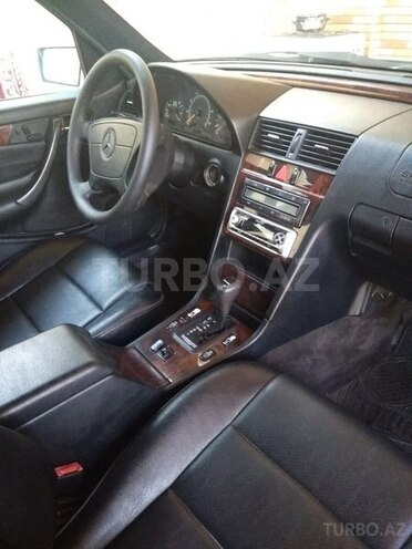 Mercedes C 230 1998, 145,000 km - 2.3 l - Bakı