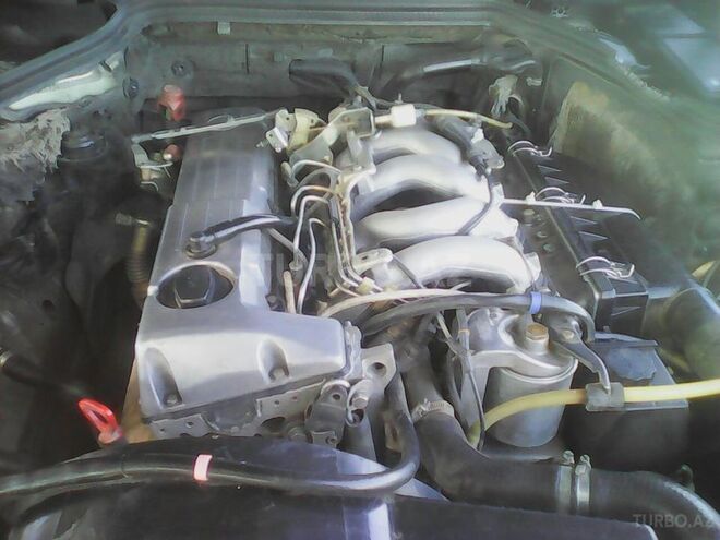 Mercedes E 250 1992, 450,000 km - 2.5 l - Bakı