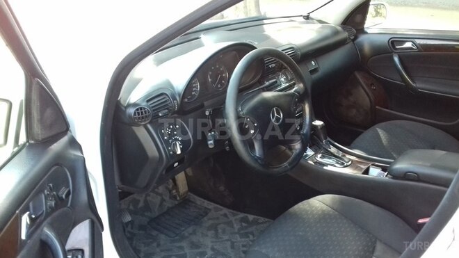 Mercedes C 240 2004, 189,900 km - 2.6 л - Gəncə