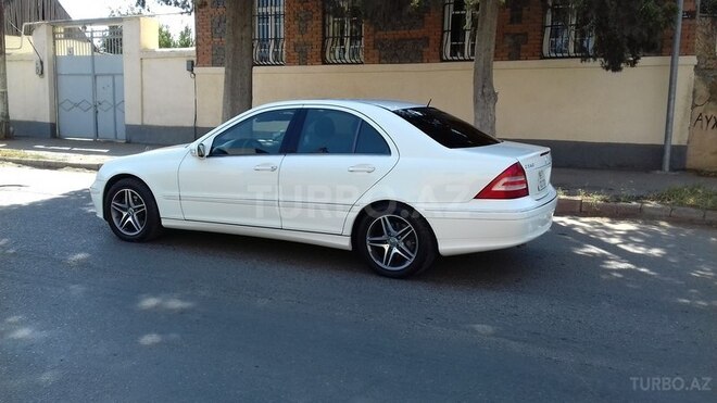 Mercedes C 240 2004, 189,900 km - 2.6 л - Gəncə