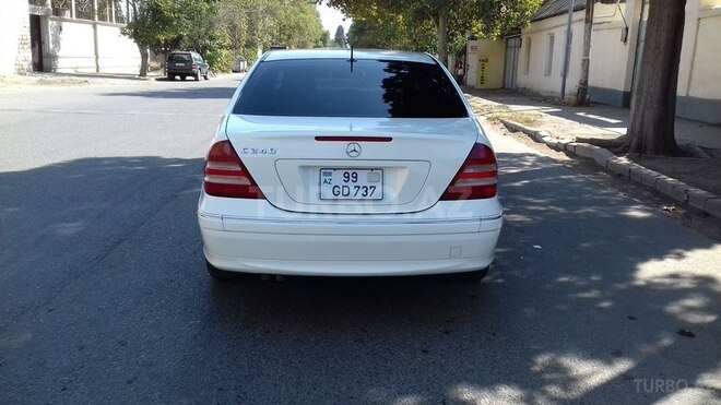 Mercedes C 240 2004, 189,900 km - 2.6 л - Gəncə