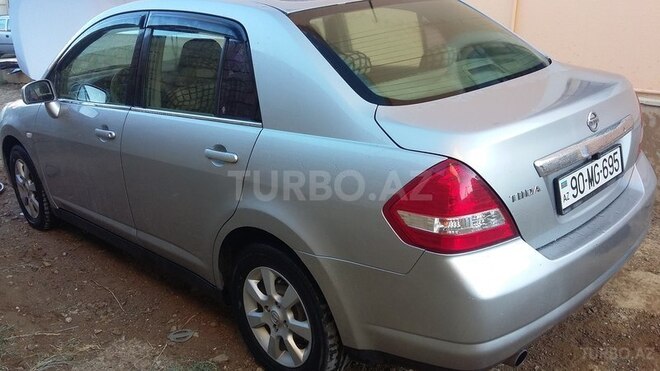 Nissan Tiida 2006, 160,000 km - 1.6 л - Bakı